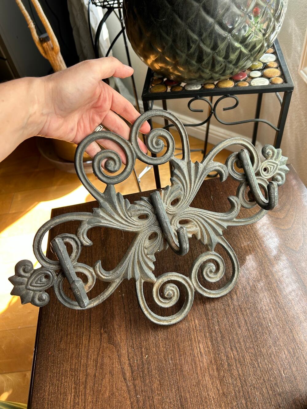 Vintage ornate cast iron 3 hook wall hanging coat hat rack shabby chic farmhouse